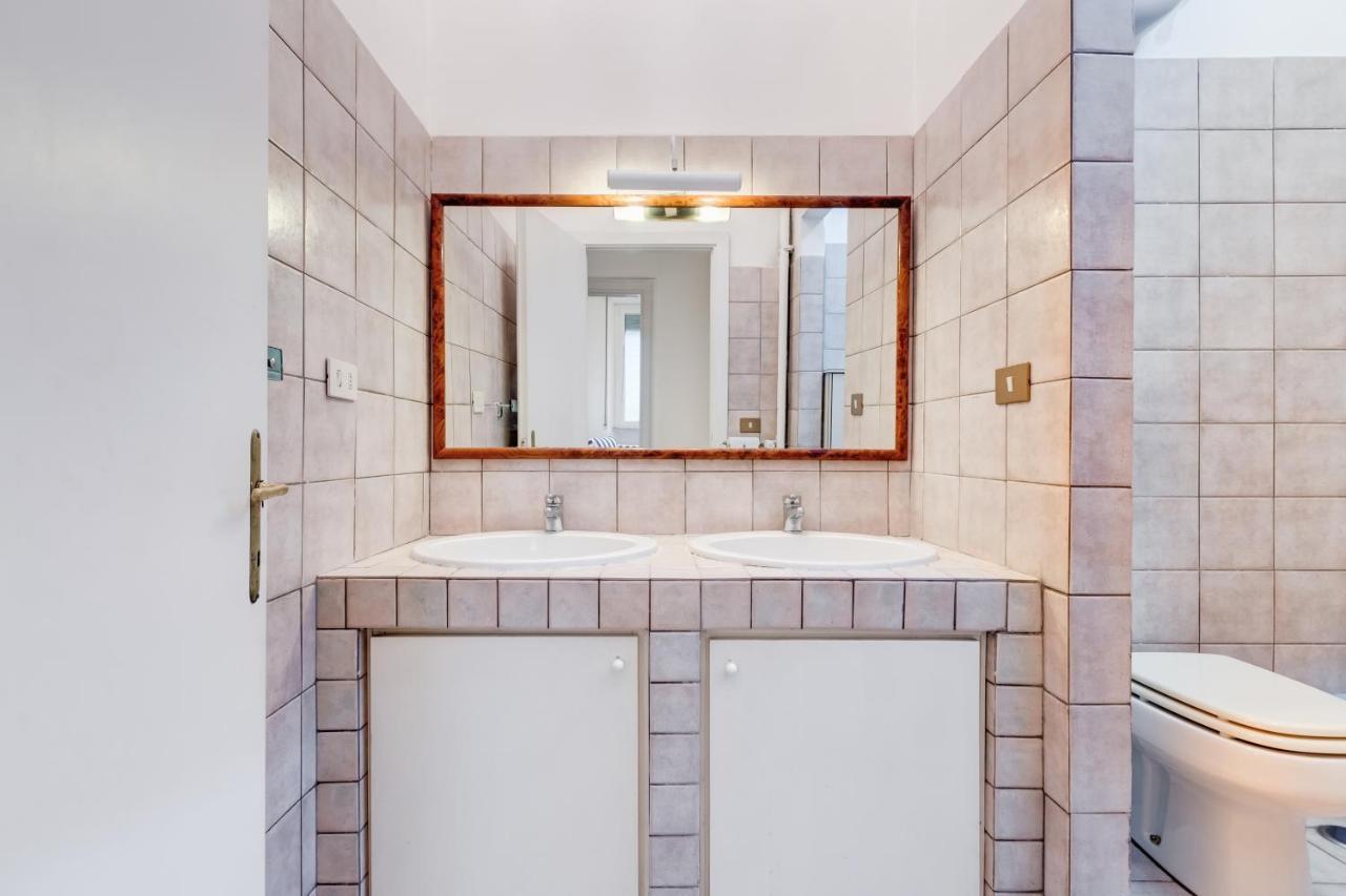 Appartamento Con 3 Camere Da Letto E 2 Bagni Vicino Al Vaticano Rome Bagian luar foto